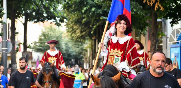 Dia 19 Les Santes, L'Estrena i La Proclama de Festa Major. Foto: R.Gallofré Dia 19 Les Santes, L'Estrena i La Proclama de Festa Major. Foto: R.Gallofré