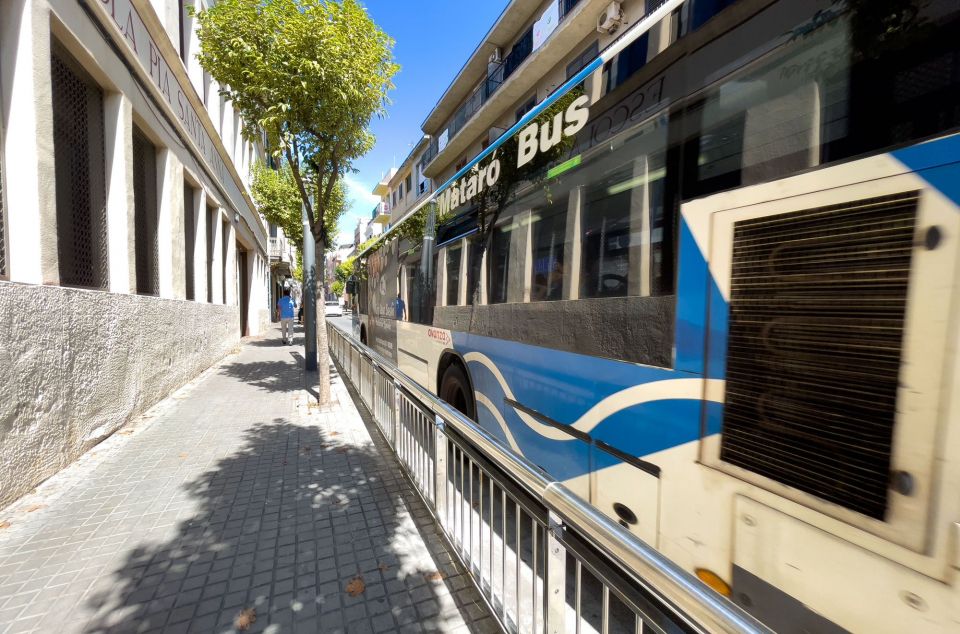 Bus el Torrent escola Santa Anna. Foto: R.Gallofré Bus el Torrent escola Santa Anna. Foto: R.Gallofré