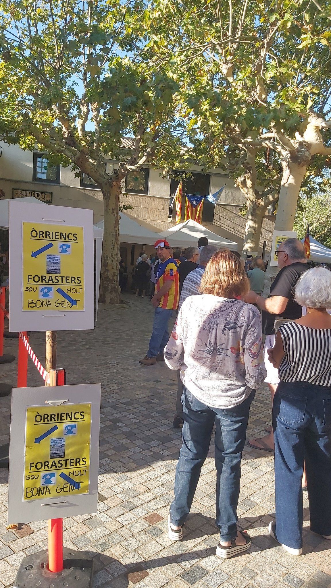 Sí massiu a la independència en el segon 1-O d’Òrrius @MerinxSergi