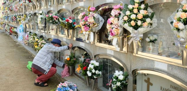 Cementiri per Tots Sants. Foto: Carme Francés Cementiri per Tots Sants. Foto: Carme Francés