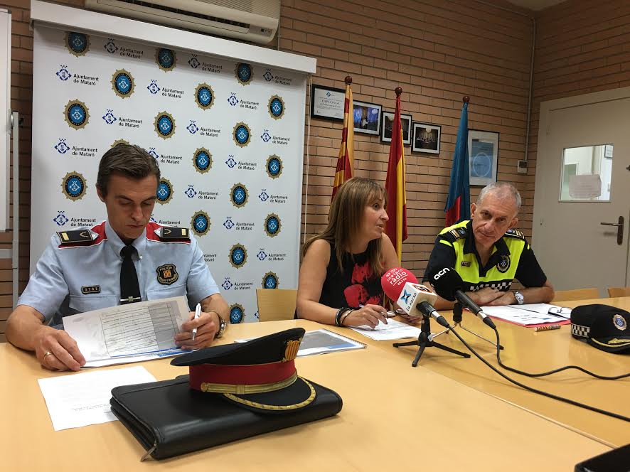 Caballé (cap BP Mossos d'Esquadra), Núria Moreno (Via Pública) i Mateo Sánchez (cap Policia Local).