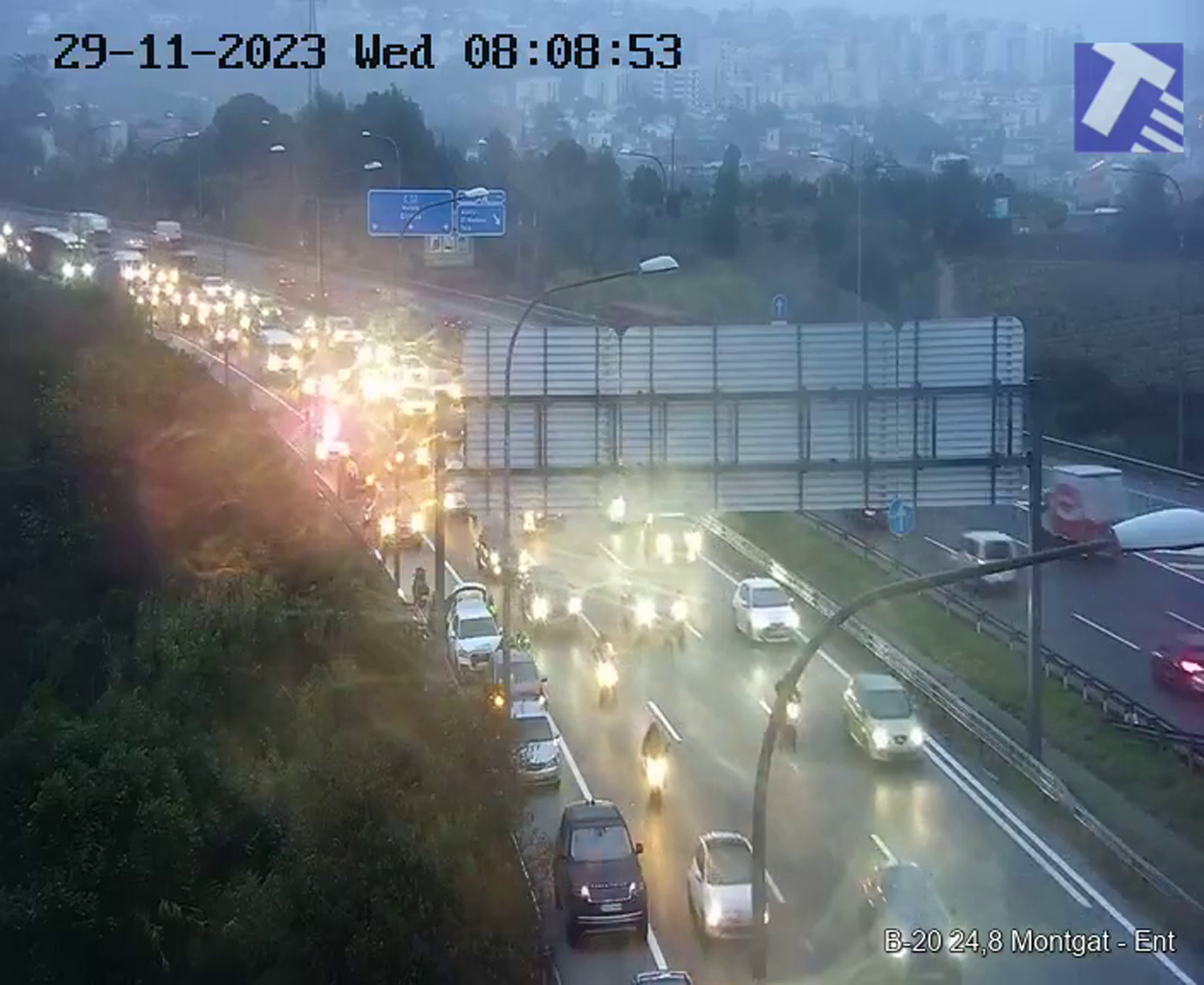 Accident a alella captat per les càmeres de la C 32