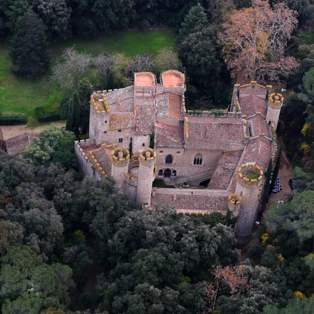 Castell de santa florentina al Maresme, seu del rodatge de Joc de Trons Castell de santa florentina al Maresme, seu del rodatge de Joc de Trons