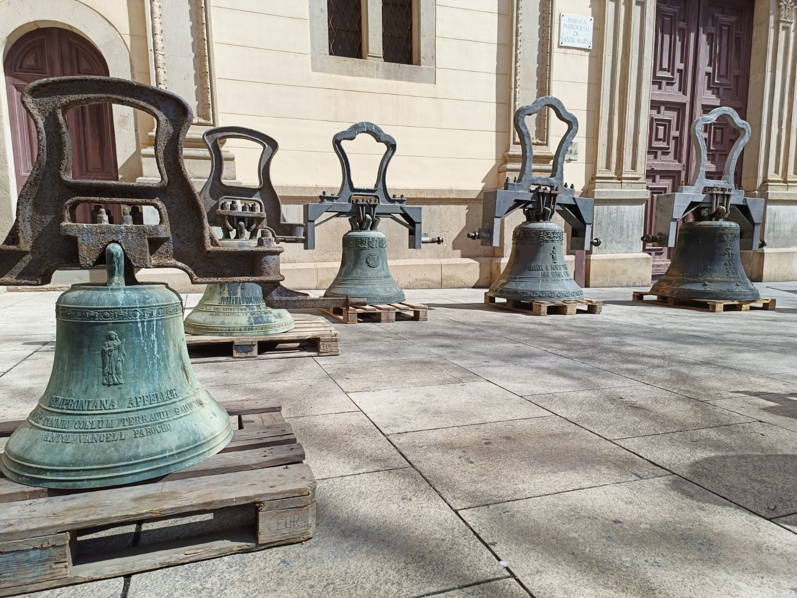Les campanes han estat una hora exposades. Foto: Campaners de Santa Maria
