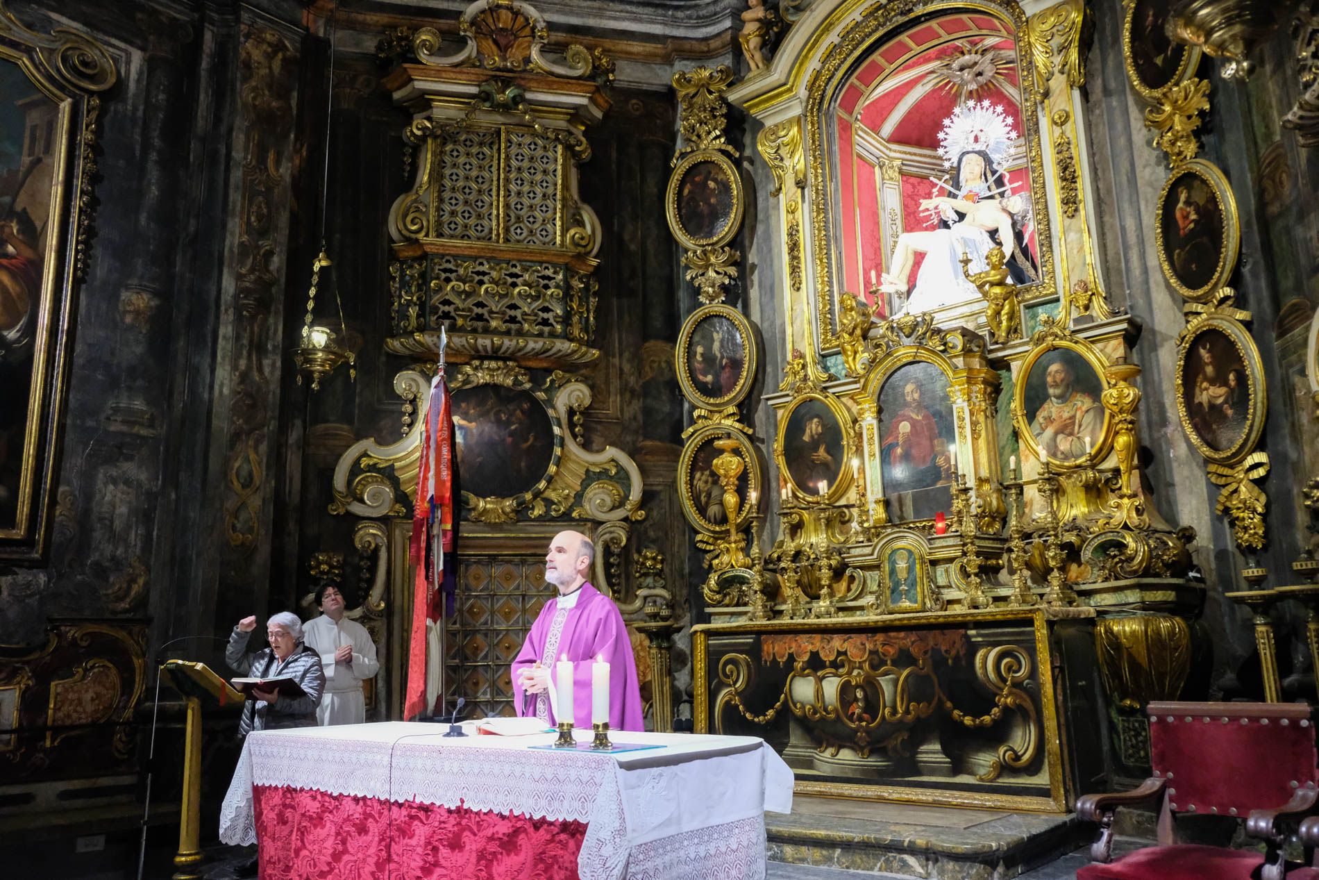 Missa a l'Altar dels Dolors Setmana Santa 2024. Foto: Carme Francés Missa a l'Altar dels Dolors Setmana Santa 2024. Foto: Carme Francés