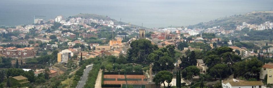 Tiana: el poble maresmenc que suspèn llicències d'obres per protegir el patrimoni Tiana: el poble maresmenc que suspèn llicències d'obres per protegir el patrimoni