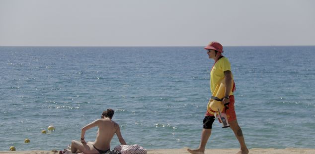 Socorristes a les platges de Mataró. Foto: ACN Socorristes a les platges de Mataró. Foto: ACN