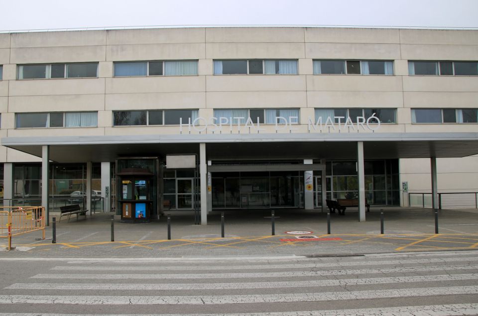 El conflicte de pediatria a l'Hospital de Mataró encén la ciutadania: El conflicte de pediatria a l'Hospital de Mataró encén la ciutadania: