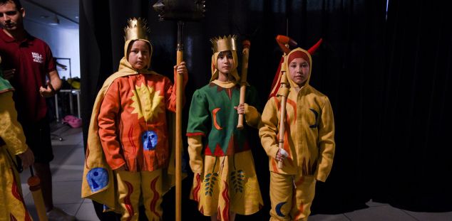Presentación de los nuevos trajes del Ball de Diables de Mataró. Foto: Clara Ballesta