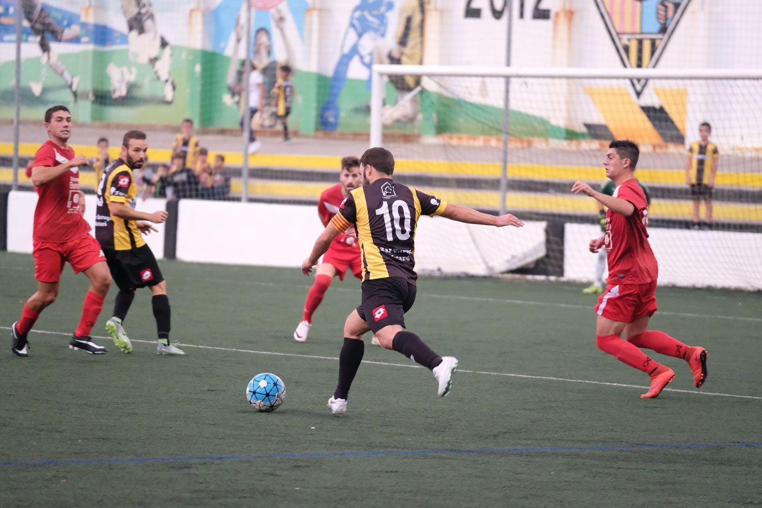 Futbol CE Mataró - Canyelles. Foto: R.Gallofré