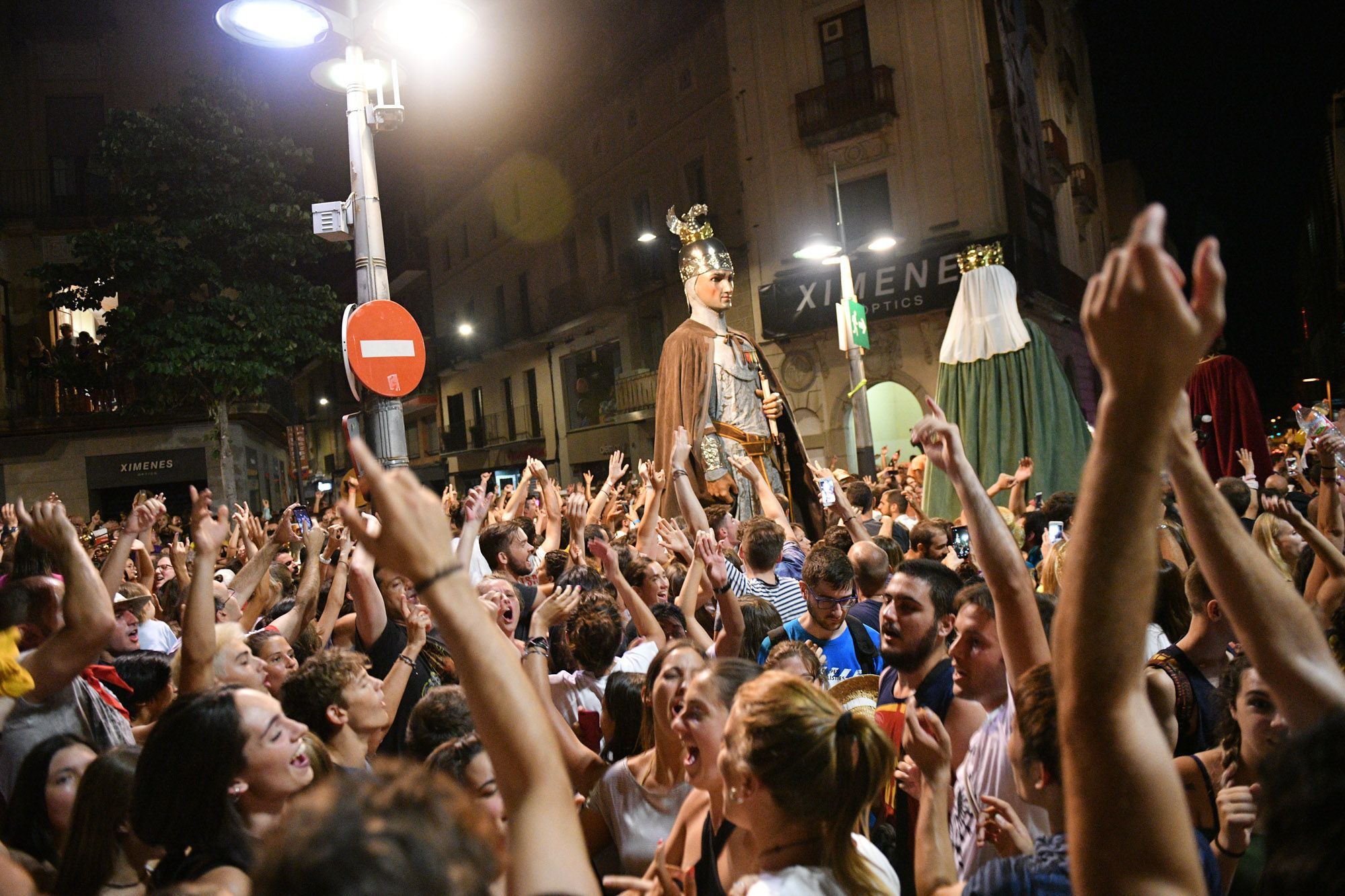 25 Desvetllament