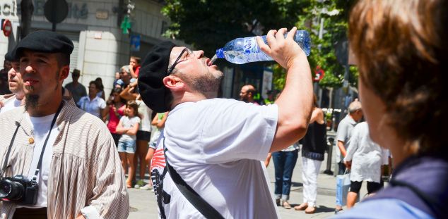 Beure aigua, un consell clàssic però indispensable. Foto. R. Gallofré Beure aigua, un consell clàssic però indispensable. Foto. R. Gallofré