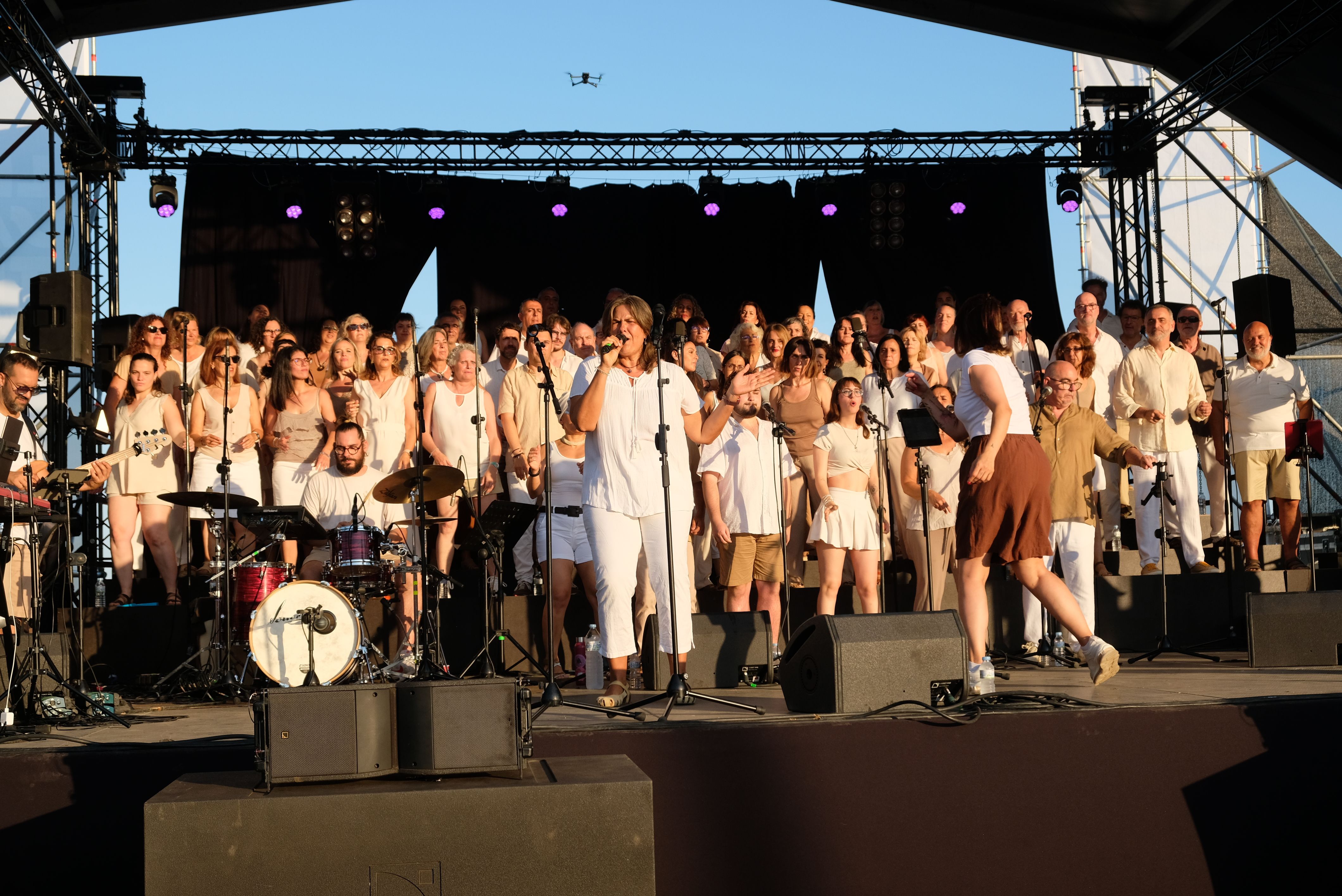El concert de Gospel Sons va tornar a ser molt festiu