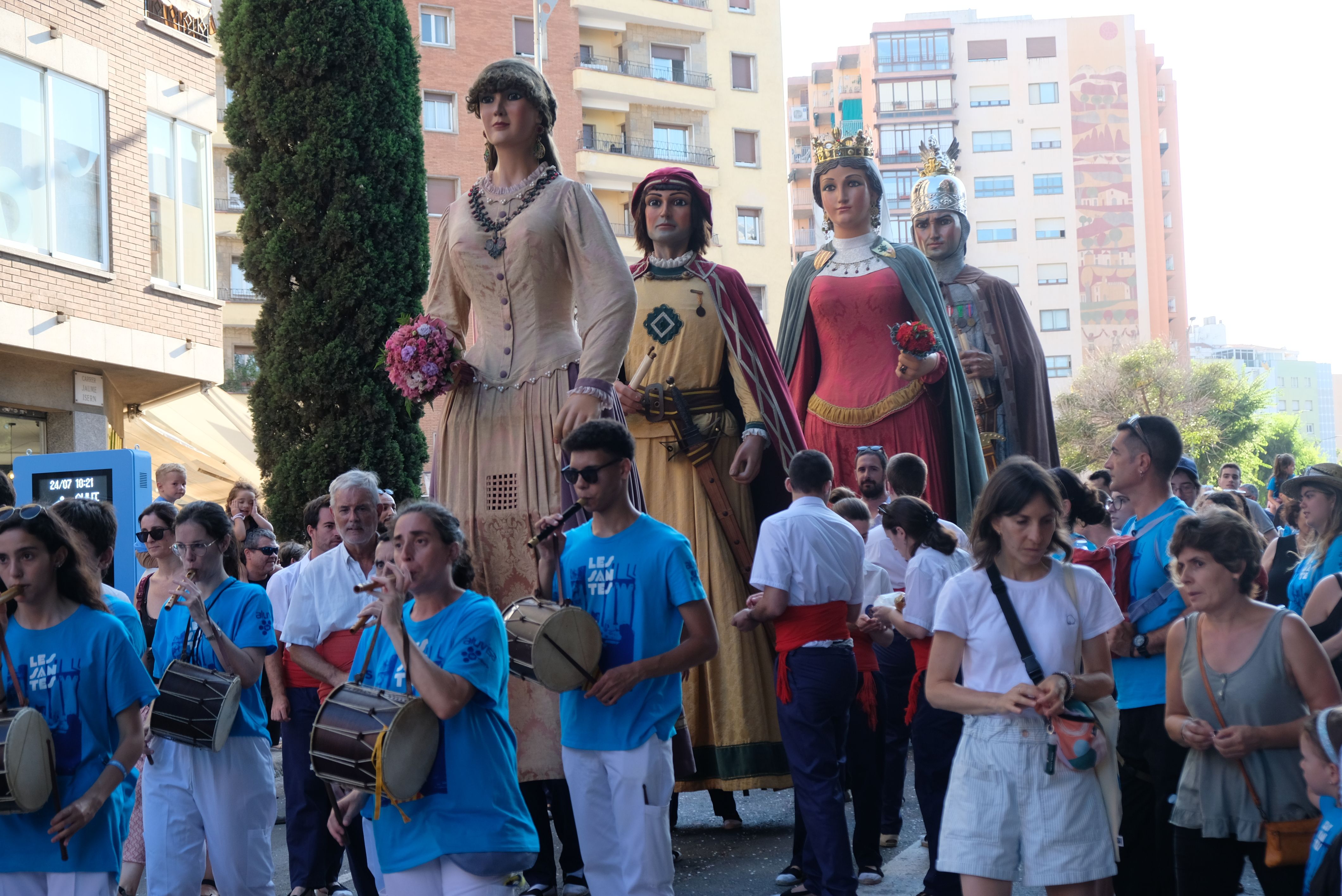 La Família Robafaves va atreure totes les mirades.  Foto: C. F.