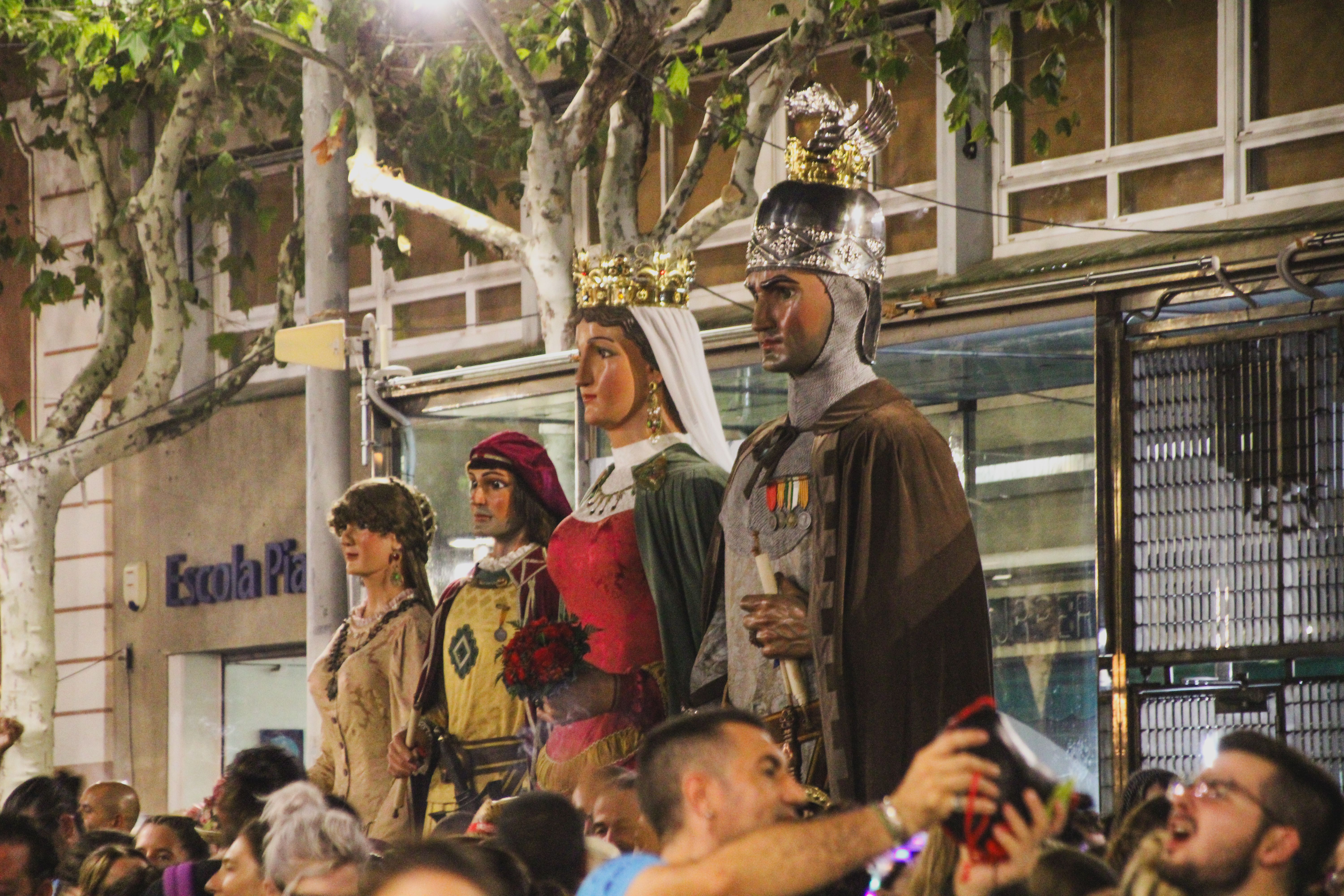 La família Robafaves a la plaça de Santa Anna. Foto: Iker Morera La família Robafaves a la plaça de Santa Anna. Foto: Iker Morera