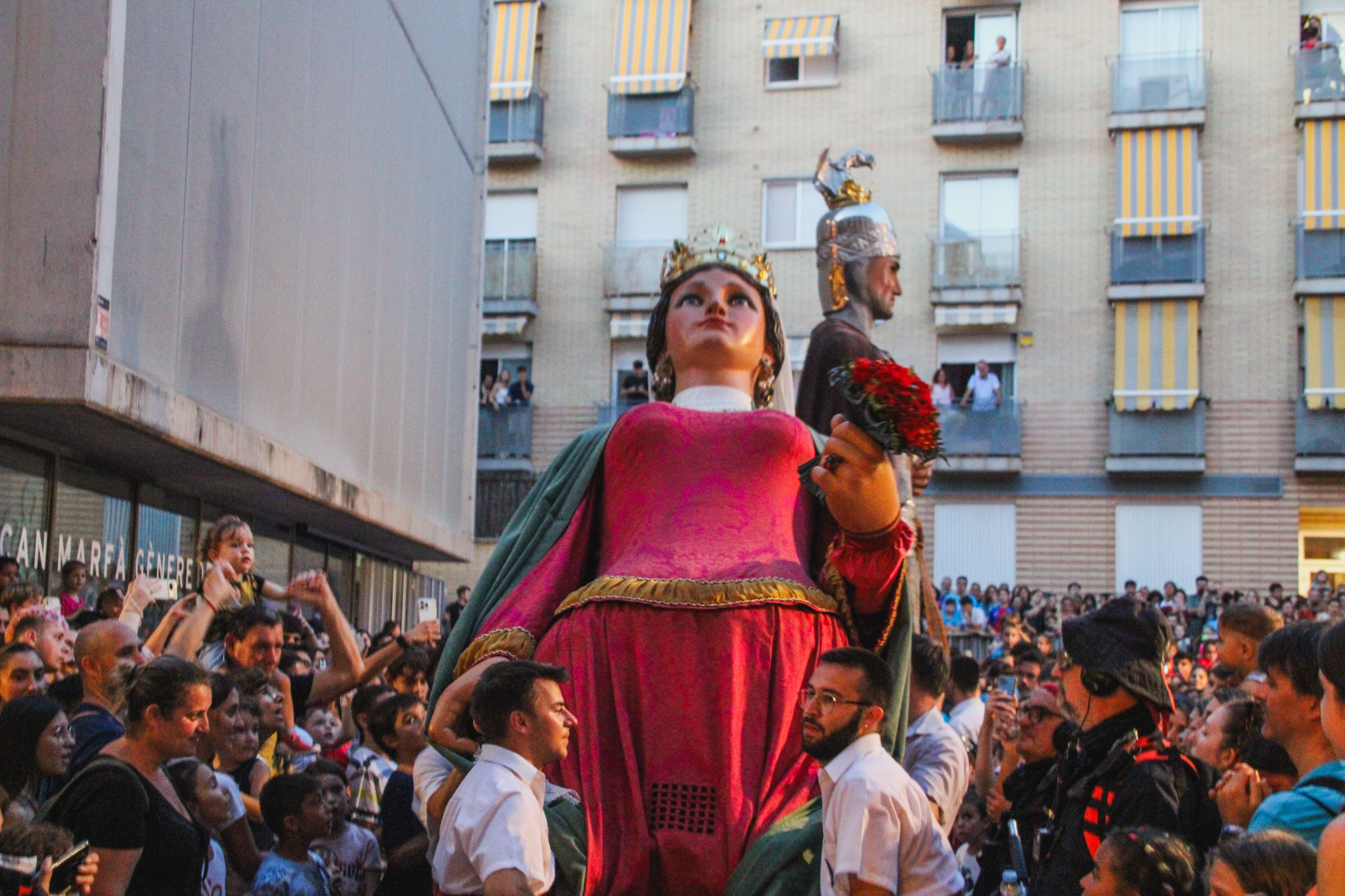 Anem a tancar. Foto: Iker Morera Anem a tancar. Foto: Iker Morera