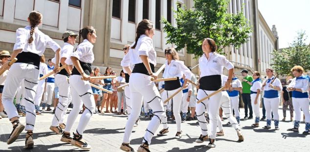 Ball de bastons. Foto: Ajuntament Ball de bastons. Foto: Ajuntament