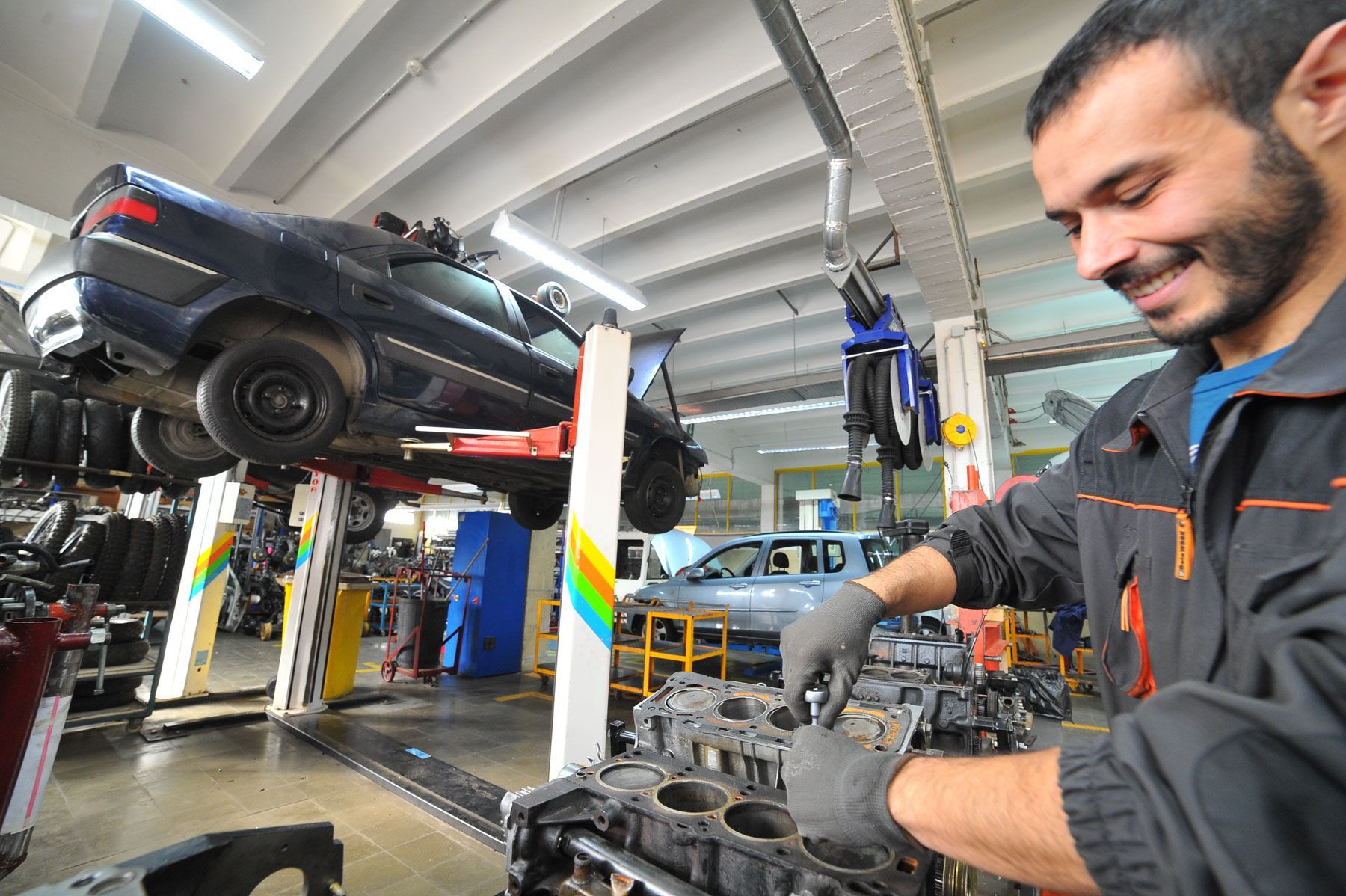 Formació Professional a l'institut Miquel Biada, una opció per lluitar contra l'abandonament escolar Formació Professional a l'institut Miquel Biada, una opció per lluitar contra l'abandonament escolar