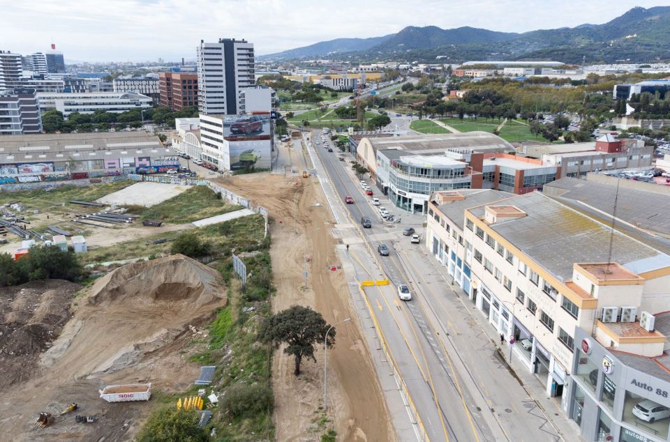  Obres Av. Maresme Iveco Pegaso carretera NII Dron panoràmica Mataró Laia arquera el rengle. Foto: R.Gallofré