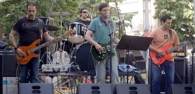 Un dels grups de l'edició passada a la Plaça Santa Anna