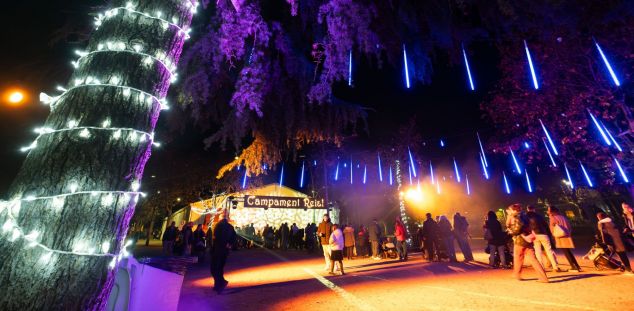 Espectacular il·luminació exterior al Campament Reial al Parc Central. Foto: R.Gallofré