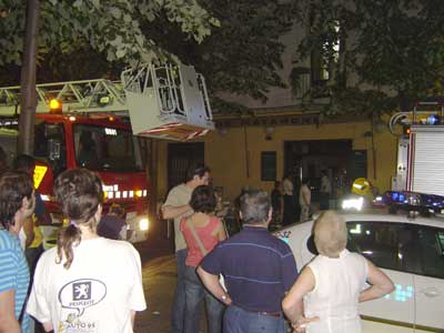 Intervención de los bomberos a la Riera. Intervención de los bomberos a la Riera.