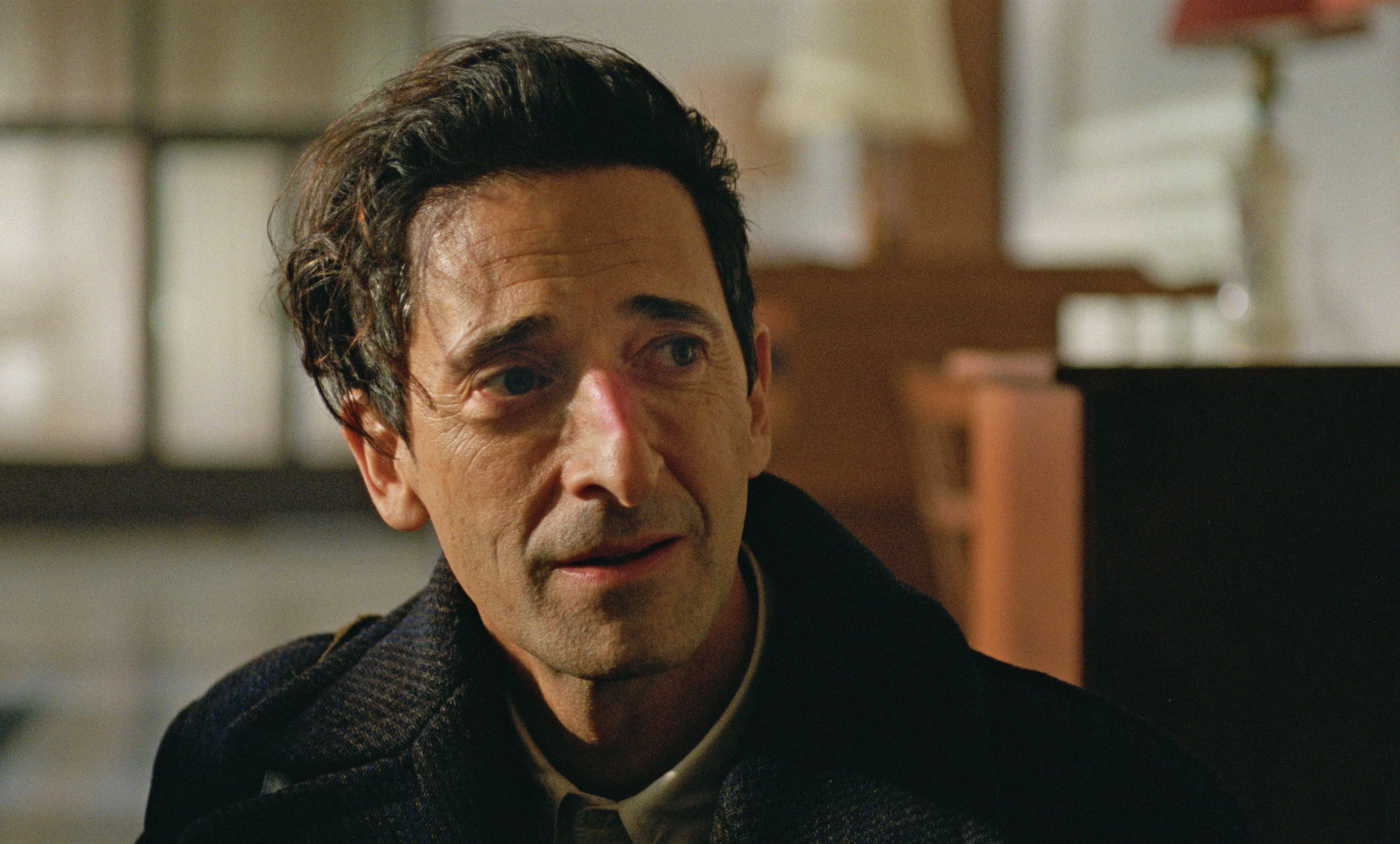 Adrien Brody protagonitza 'The Brutalist'