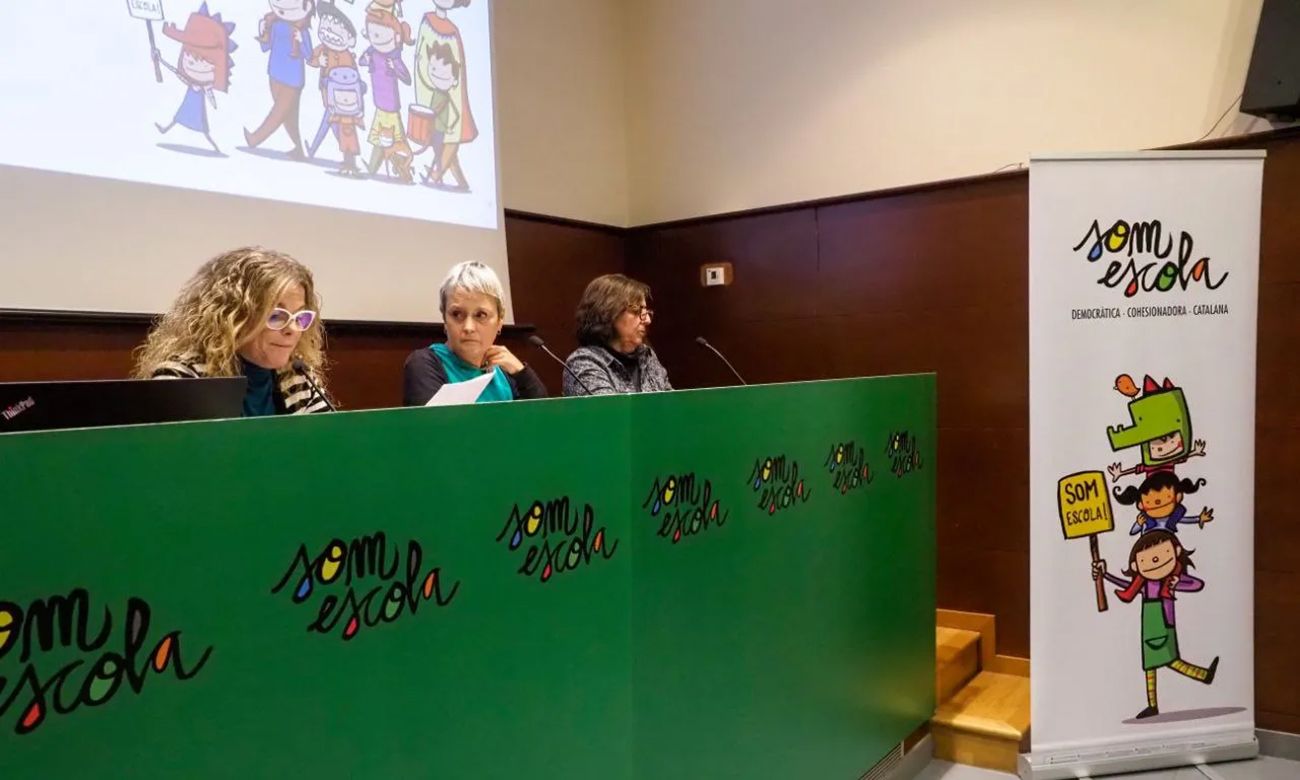 Somescola demana que tots els alumnes siguin educats en català