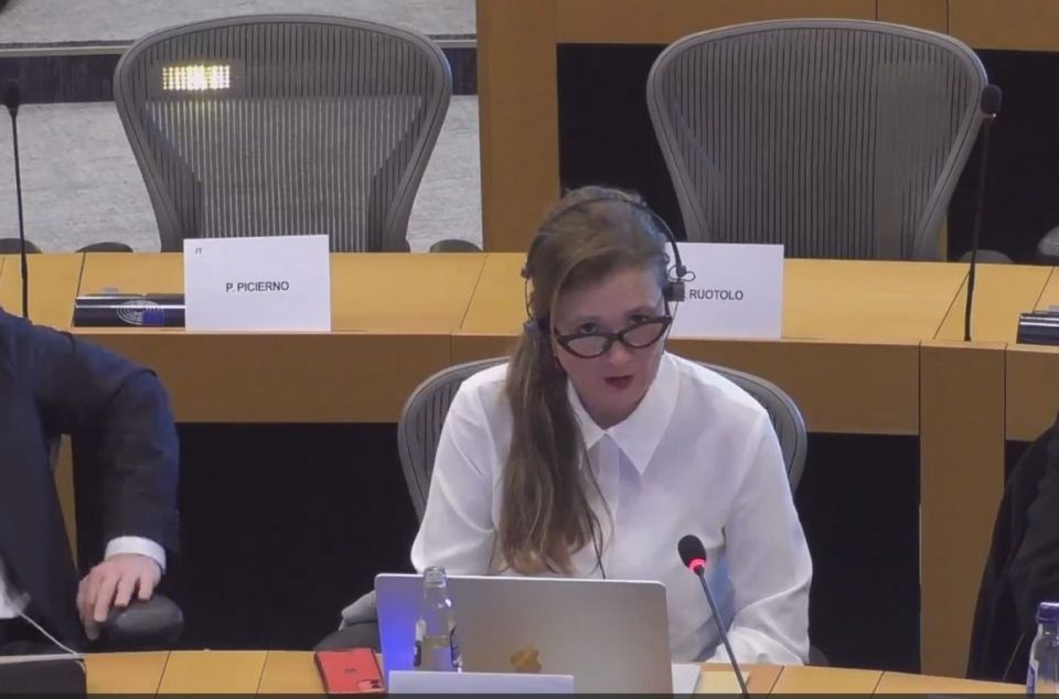 Maria Pastor: De Mataró al Parlament Europeu per a denunciar el fenomen de la 'inquiocupació" Maria Pastor: De Mataró al Parlament Europeu per a denunciar el fenomen de la 'inquiocupació"