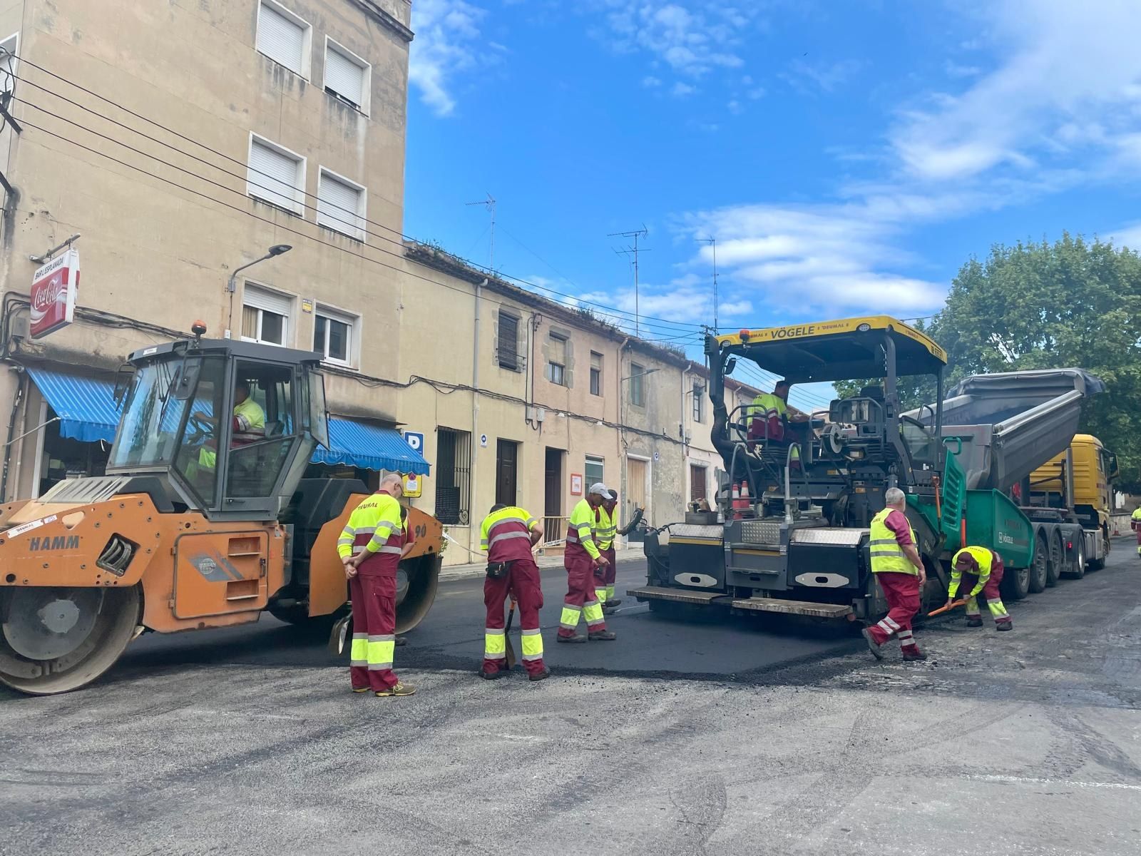 Asfaltado de una de las calles de Mataró. Foto: Ayuntamiento