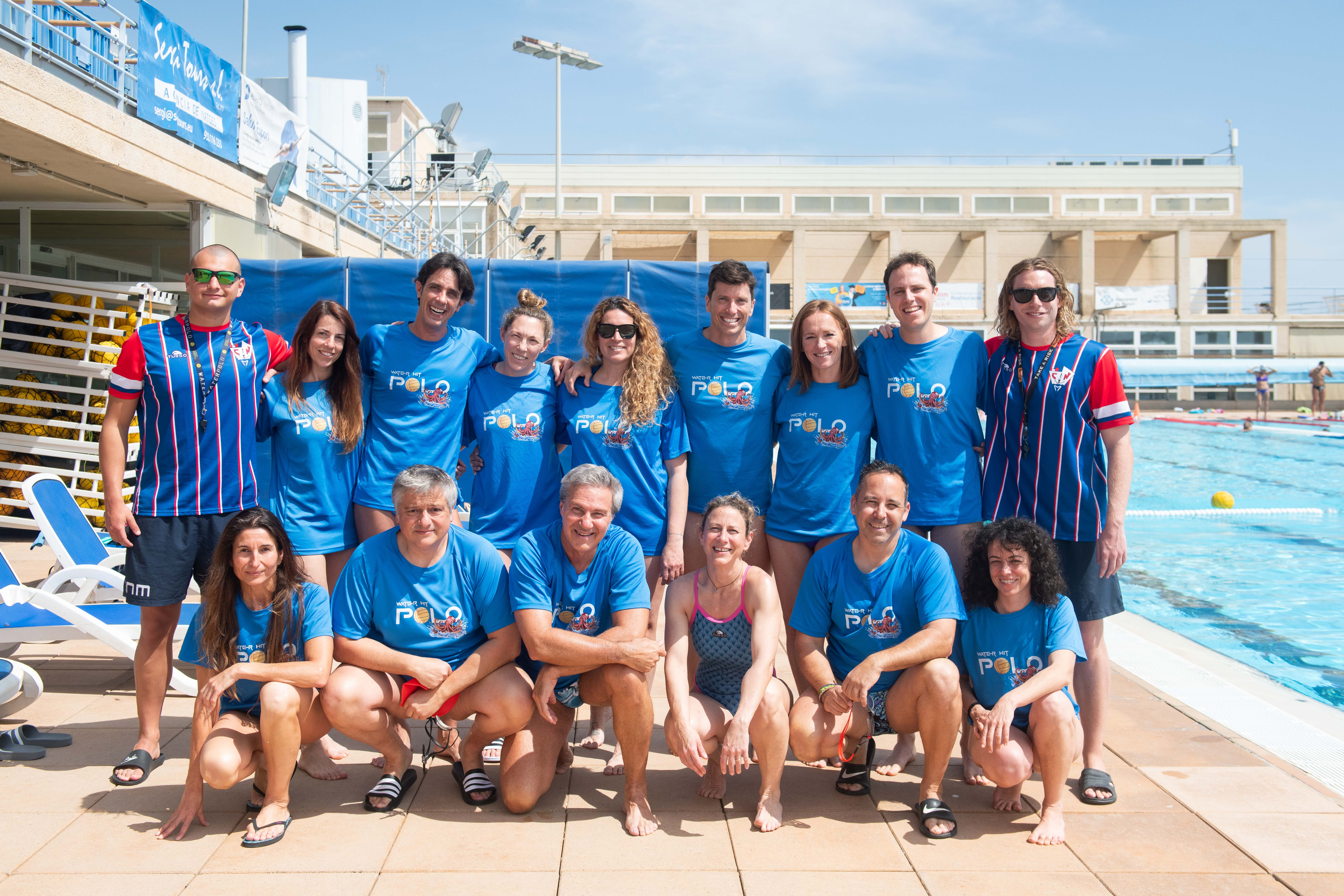 L’equip de Water Hit Polo mostra que l'esport no té edat