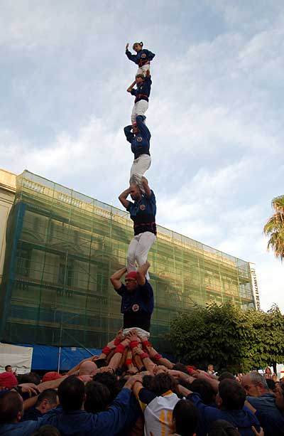El pilar de sis descarregat a Vilassar de Mar