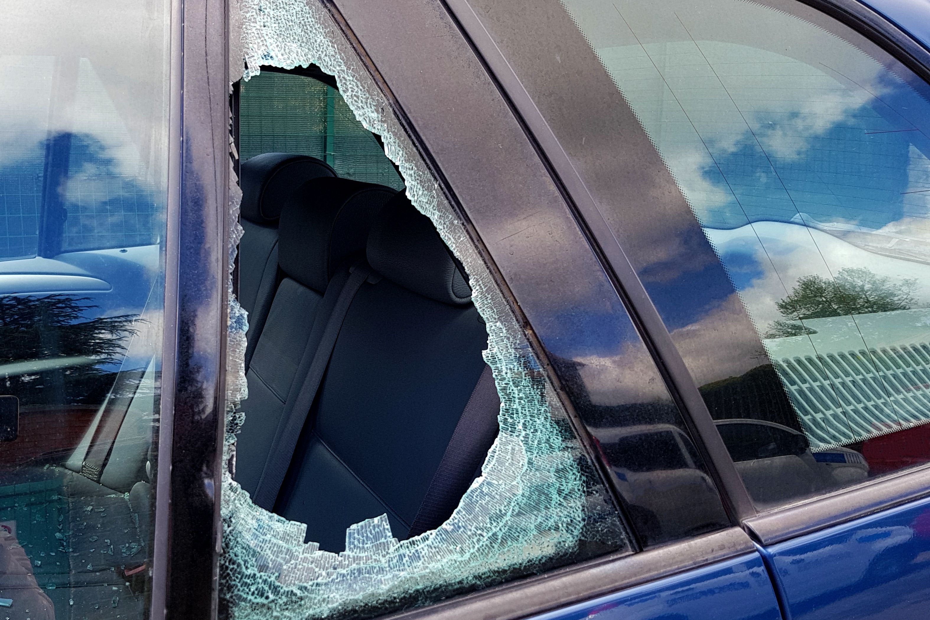 Imatge d'arxiu del robatori a l'interior d'un vehicle