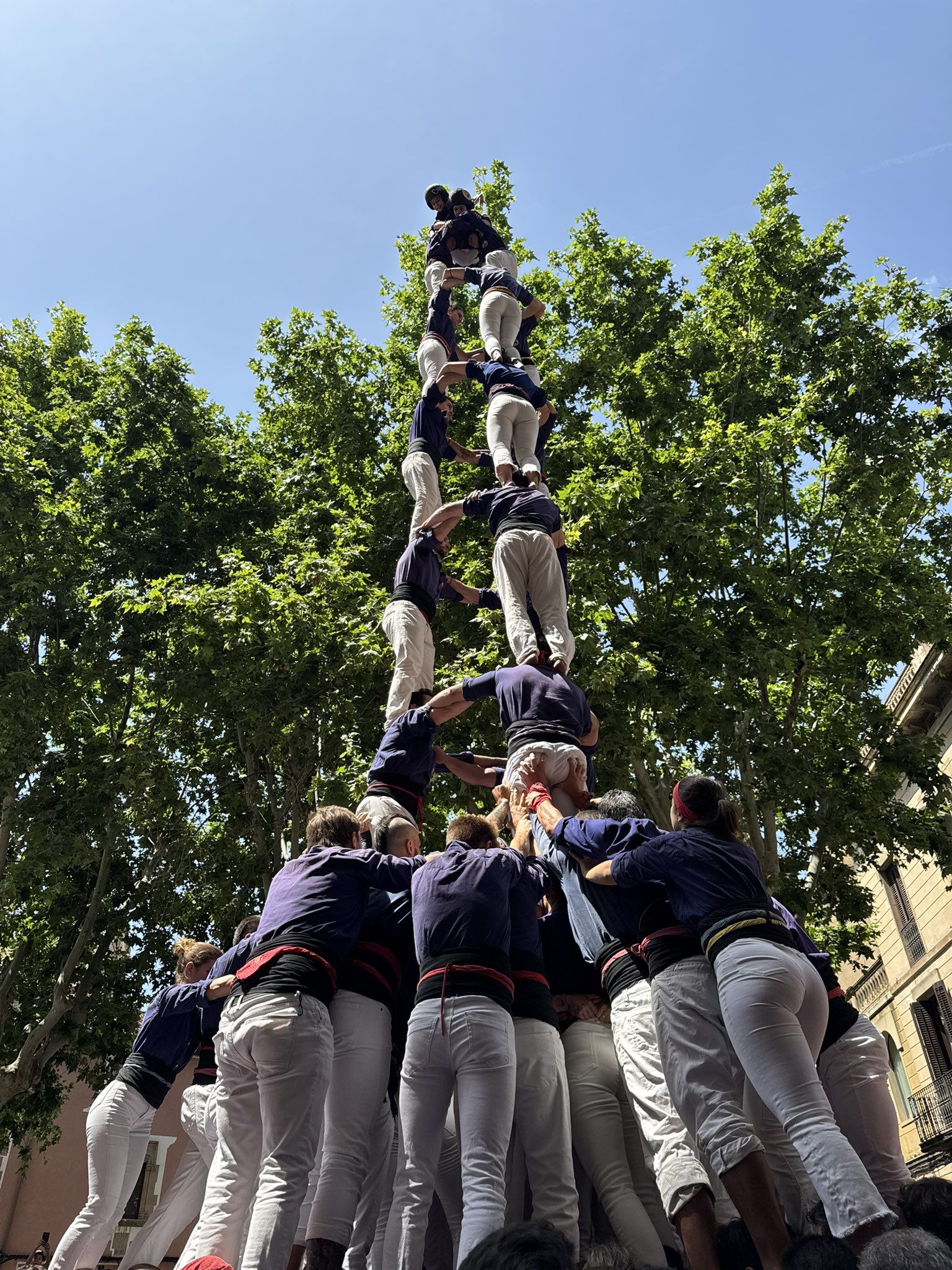 El 3 de 9 a l'Aniversari, a Santa Maria. Foto: Capgrossos El 3 de 9 a l'Aniversari, a Santa Maria. Foto: Capgrossos