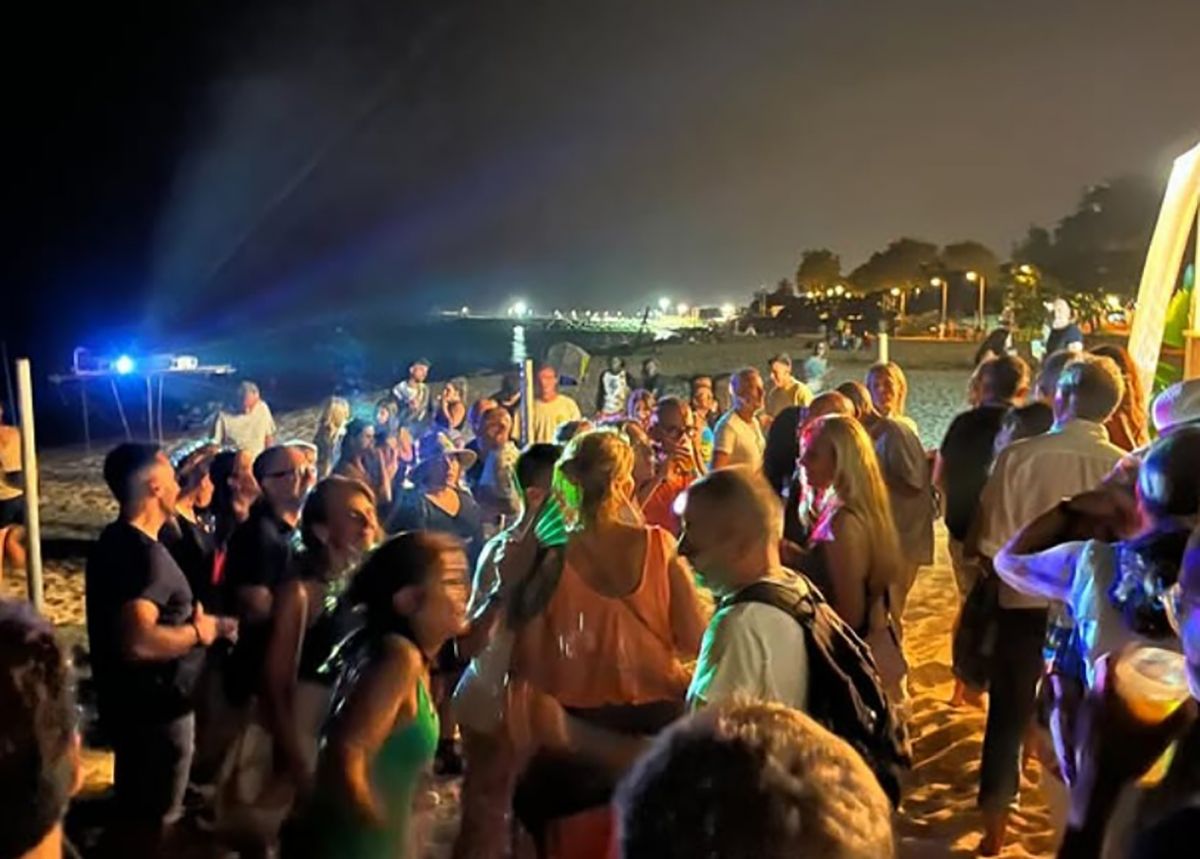 El  chiringuito de Mataró con DJ y cerveza barata