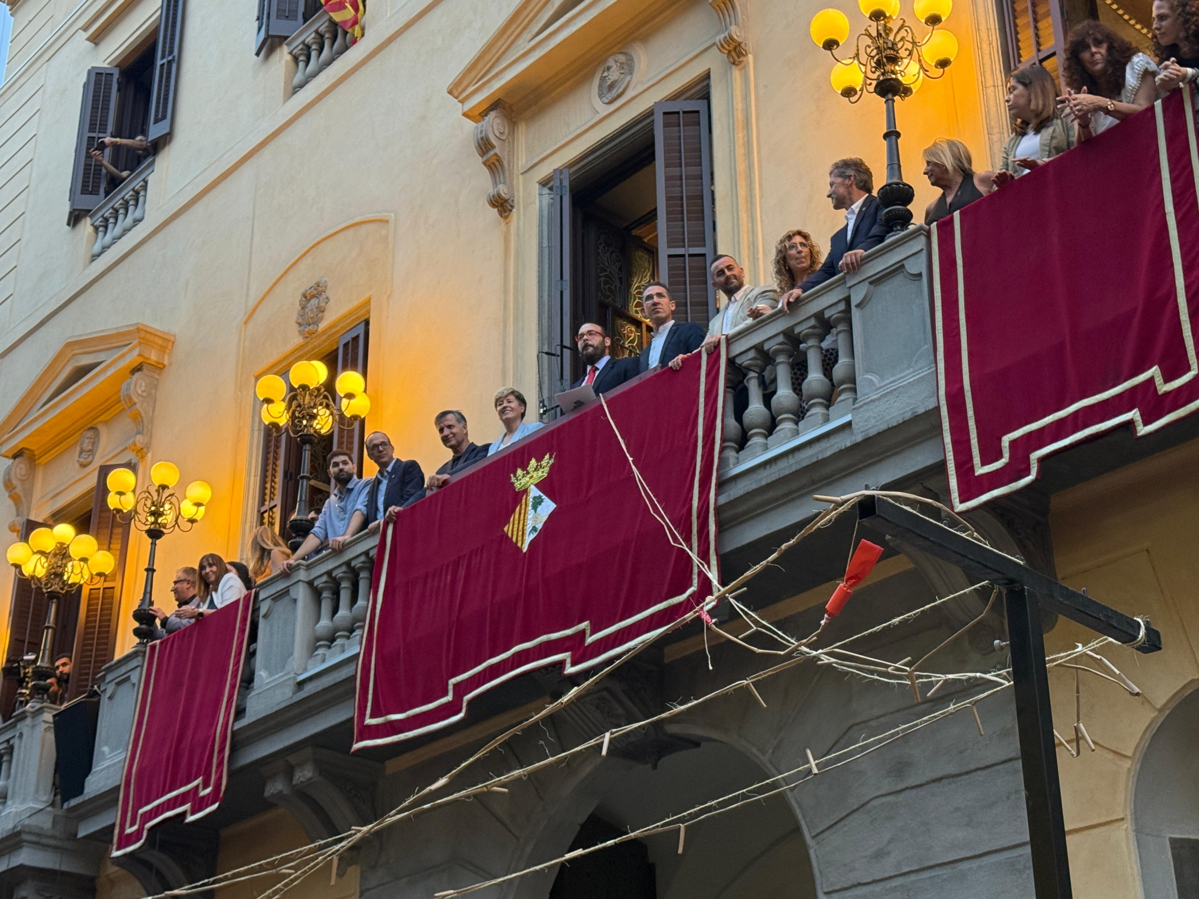 Mataró es rebel·la contra la pluja i crida per fer Santes