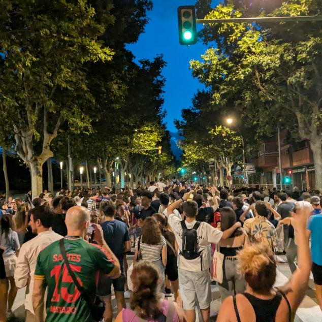 La Albada de Les Santes por el camino de la Giganta. Foto: Cugat C. La Albada de Les Santes por el camino de la Giganta. Foto: Cugat C.