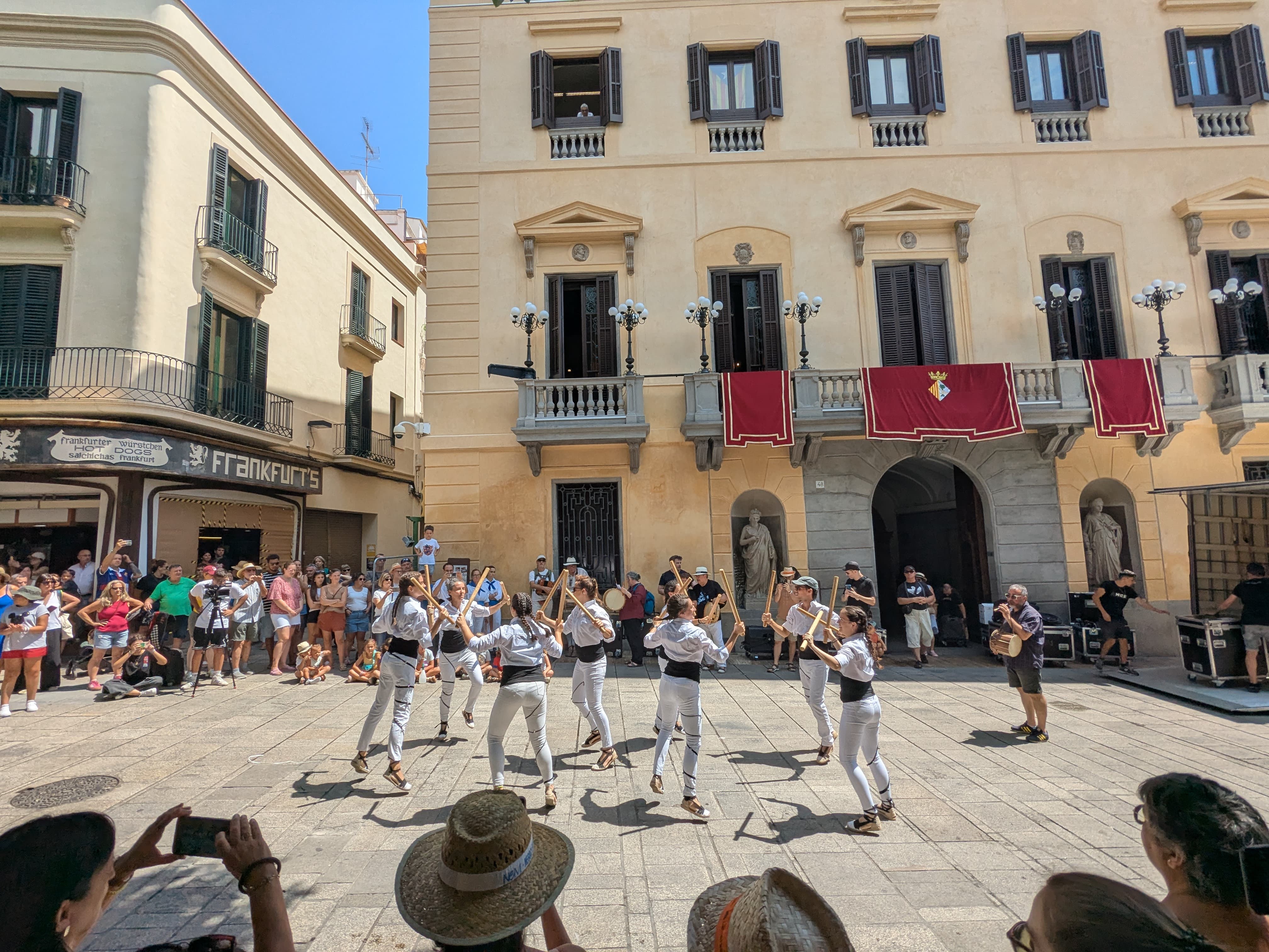 El Vermut de Bastons. Foto: Cugat C. El Vermut de Bastons. Foto: Cugat C.
