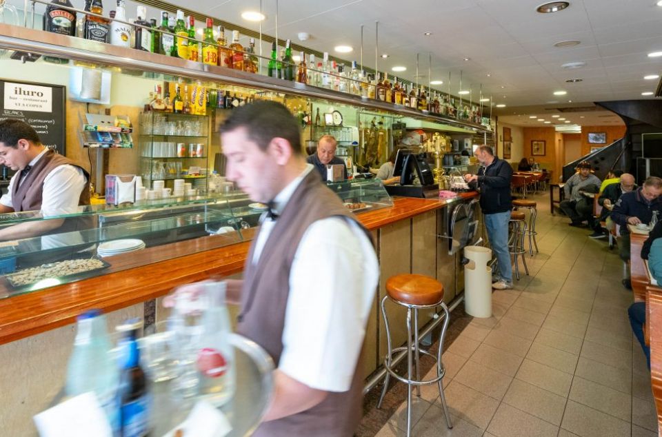 Bar Restaurante Iluro Bar Restaurante Iluro