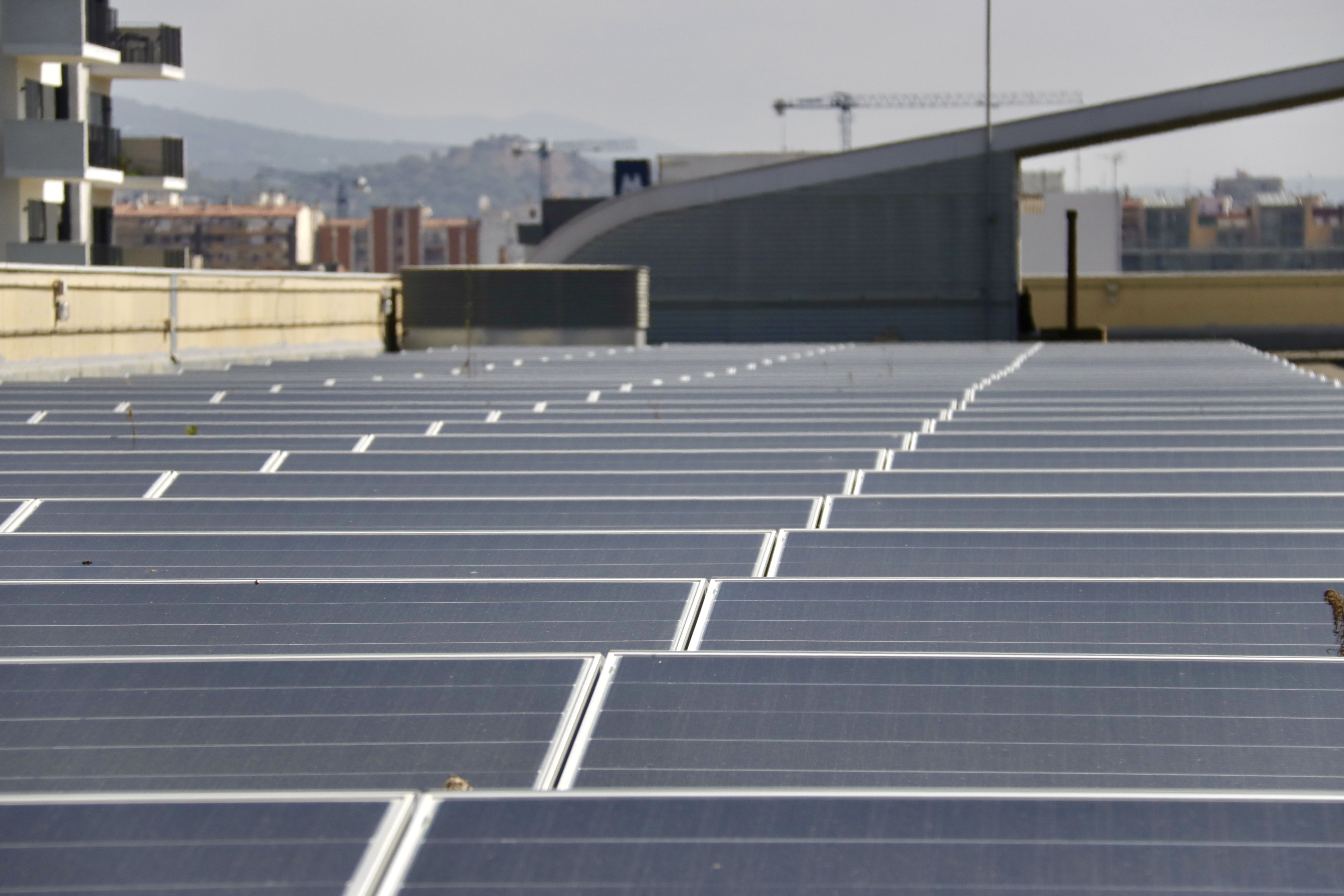 Cubierta fotovoltaica en Mataró. Foto. ACN