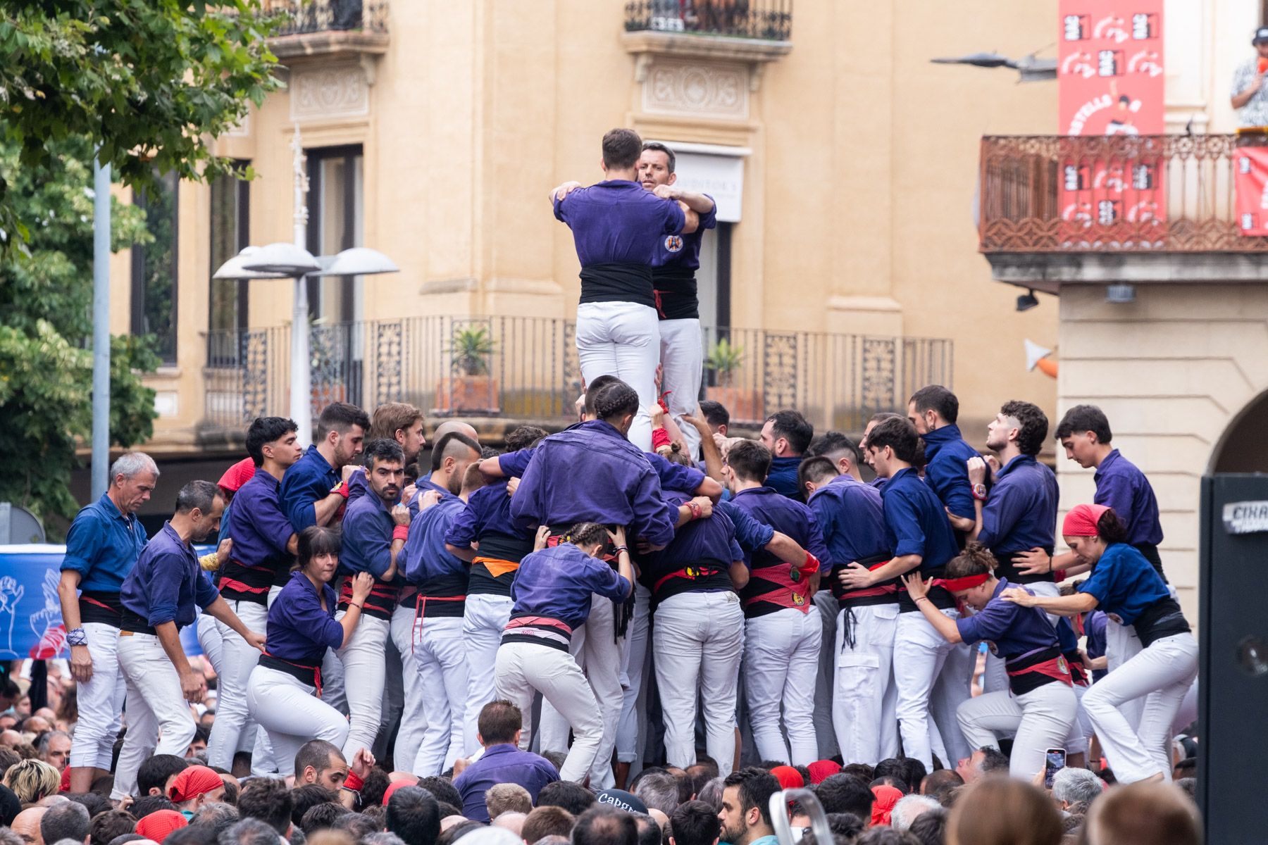 Los Capgrossos en la Diada Castellera de Les Santes. Foto: R.Gallofré