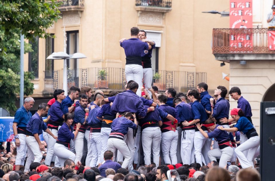 Los Capgrossos en la Diada Castellera de Les Santes. Foto: R.Gallofré