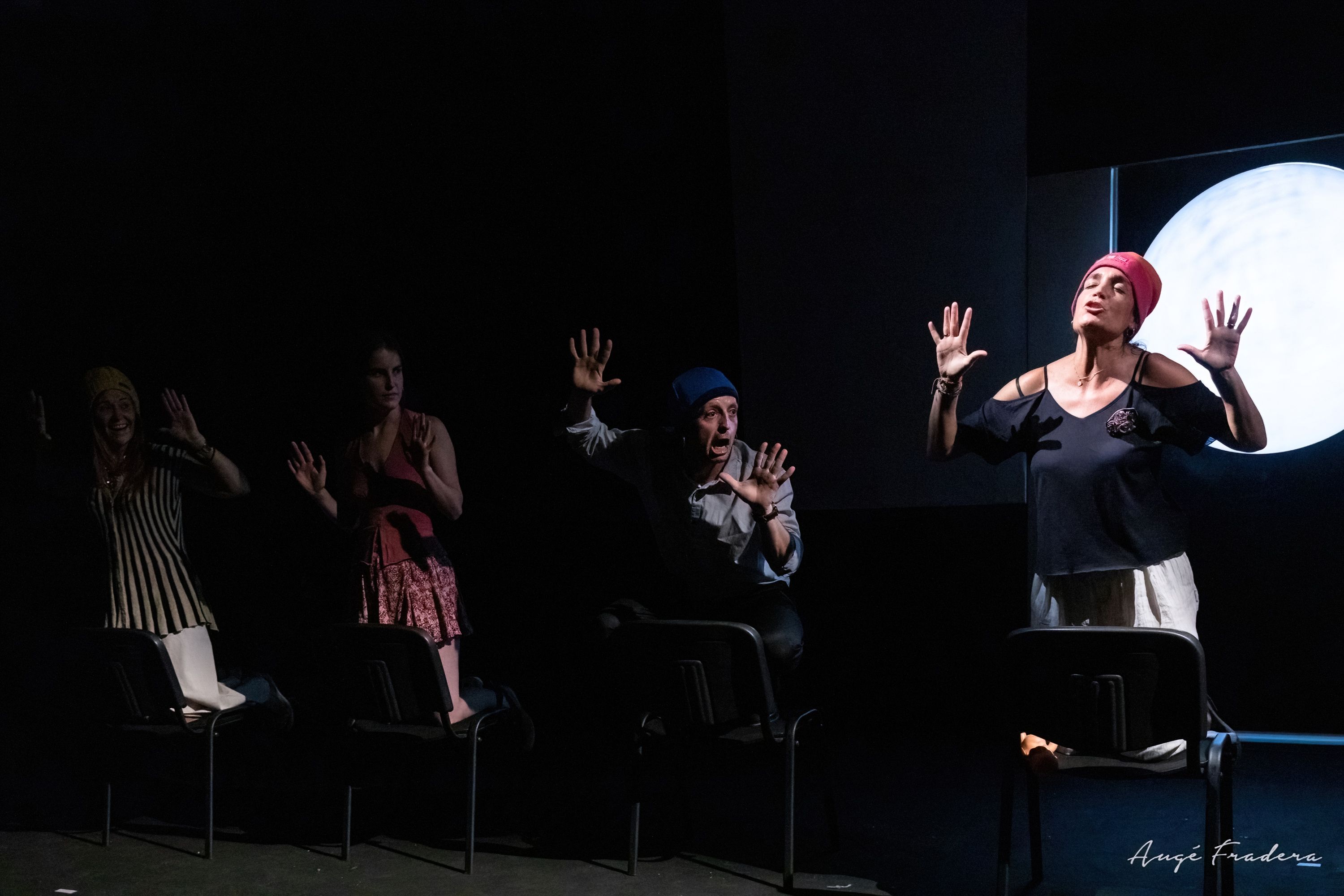 Vincles de fang, un dels fenòmens teatrals de l'any.  Foto: Bauta d'ivori
