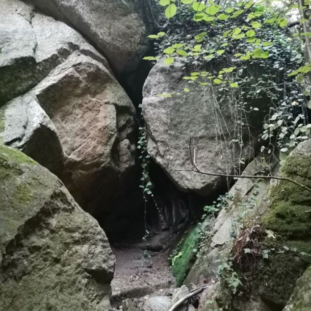 La cova de les Dones d'Aigua