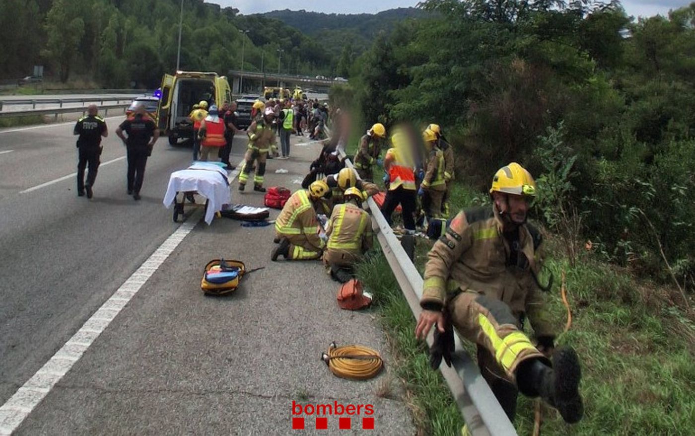 El lloc on s'ha produit l'accident de l'autocar El lloc on s'ha produit l'accident de l'autocar