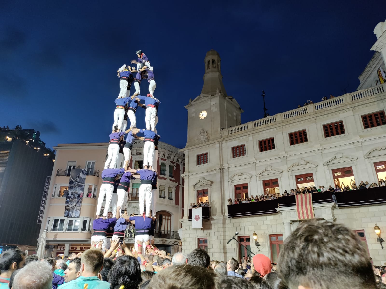 5 de 8 de los Capgrossos en el Mercadal Foto E Casanova