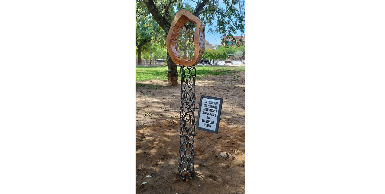 Escultura anònima contra el terrorisme d'estat