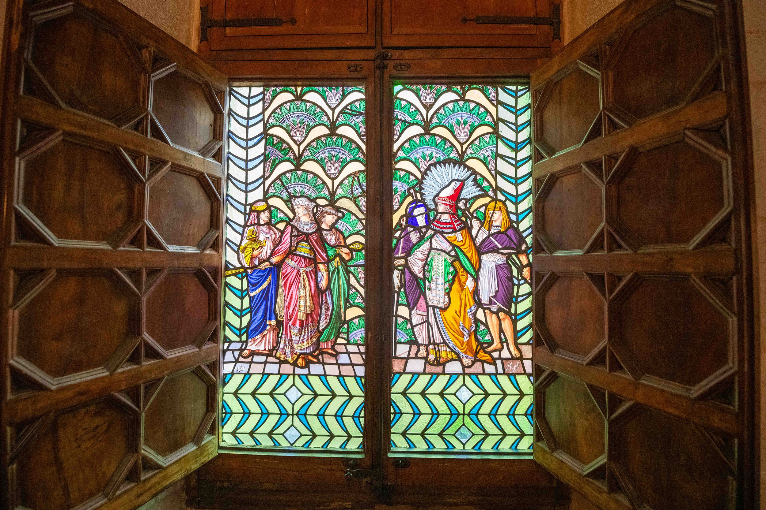 Las vidrieras, parte del arte que aún permanece en el castillo | R. G
