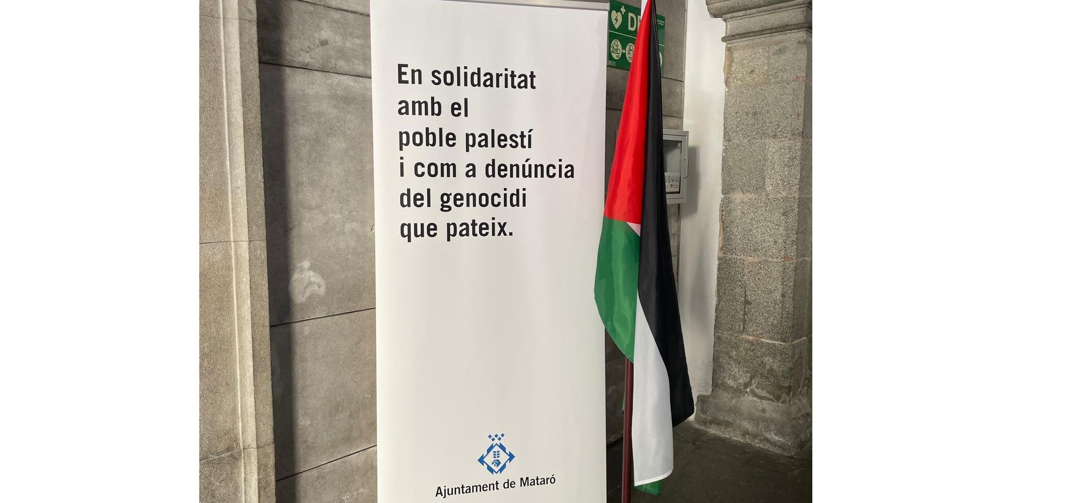 Bandera de Palestina en el consistorio de Mataró
