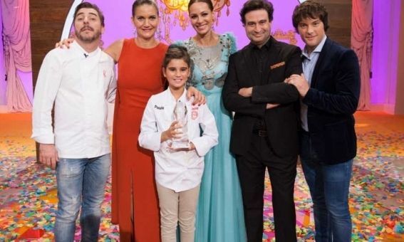 La Paula, amb el jurat del programa